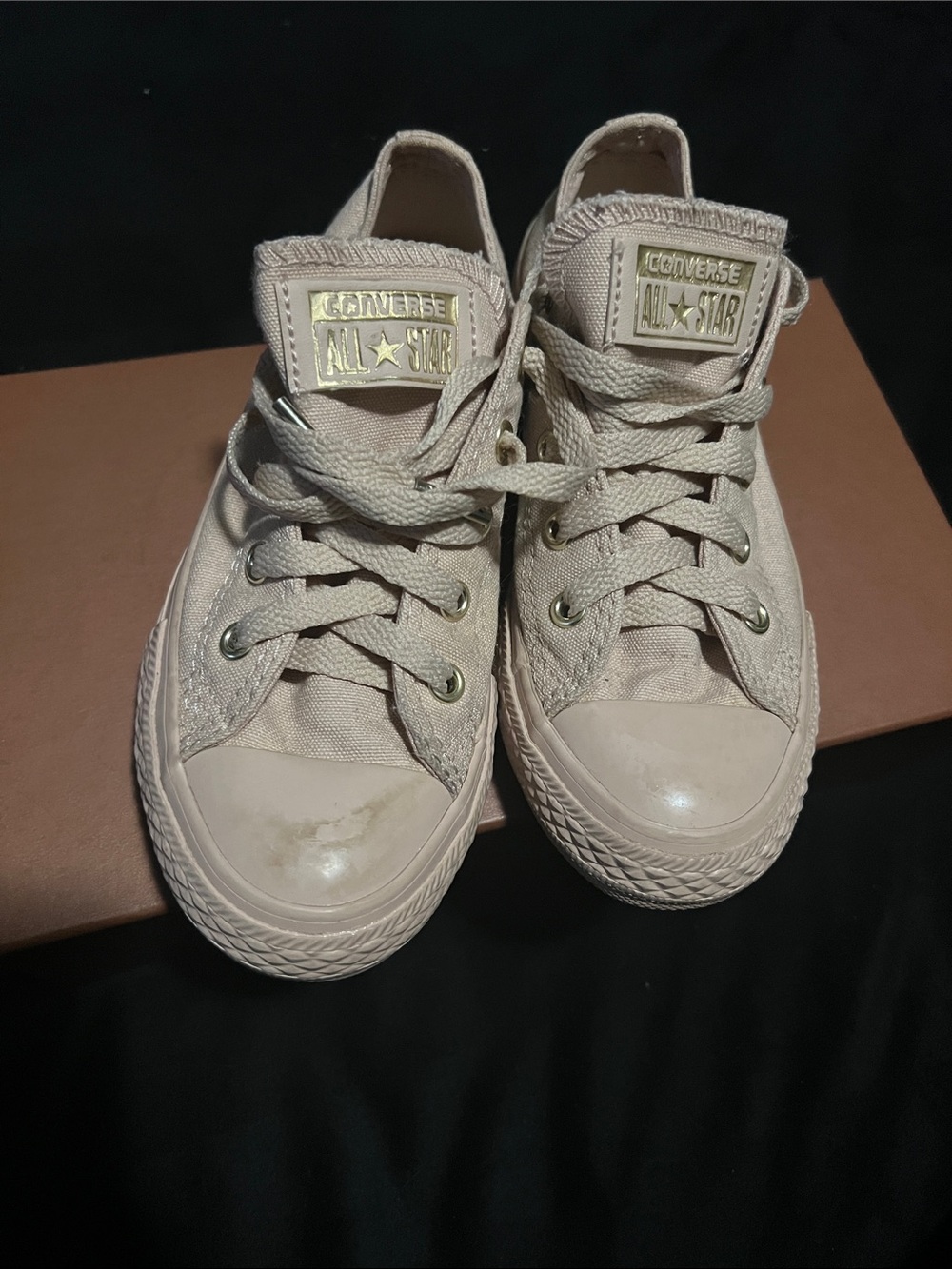 Converse Kids Low-Top Sneakers in Light Pink with Gold Accents